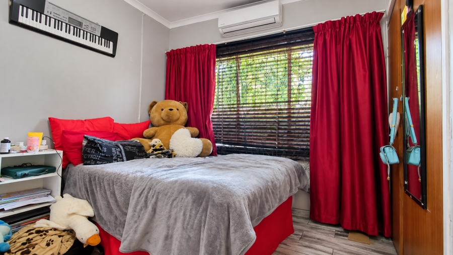 3 Bedroom Property for Sale in Geelhoutpark North West